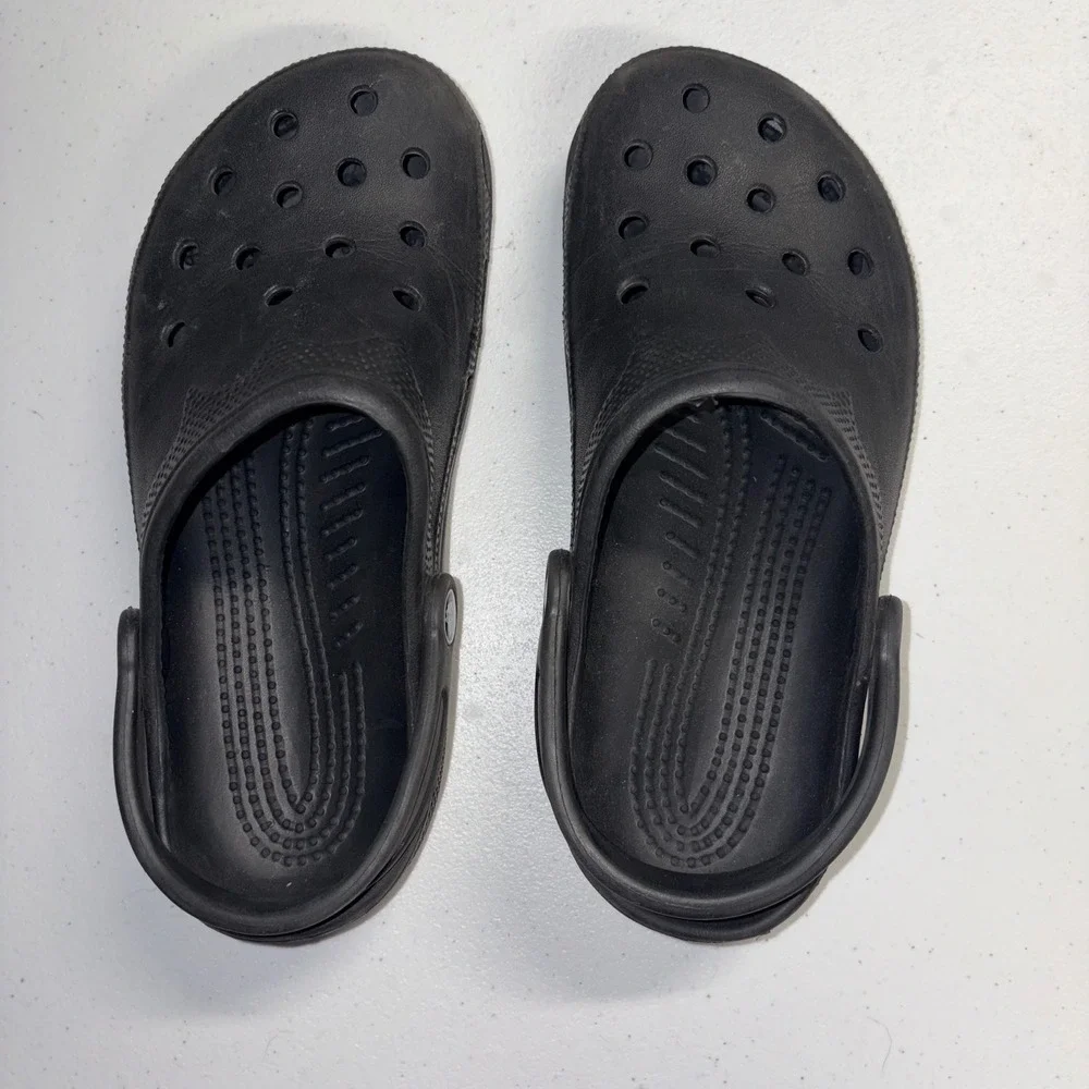 Crocs Classic Clogs Black Slip On Comfort Shoes Mens 7 Womens 9 M7 W9